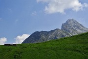 34 Baita Zuccone (1686 m) e Corna Piana (2302 m)